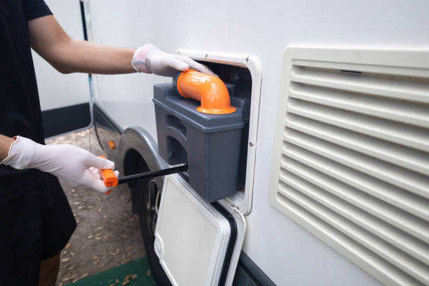 Best Portable toilet rental cost  in Versailles, IN