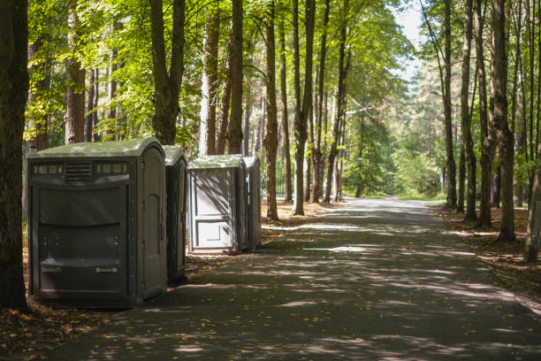 Best Portable bathroom rental  in Versailles, IN